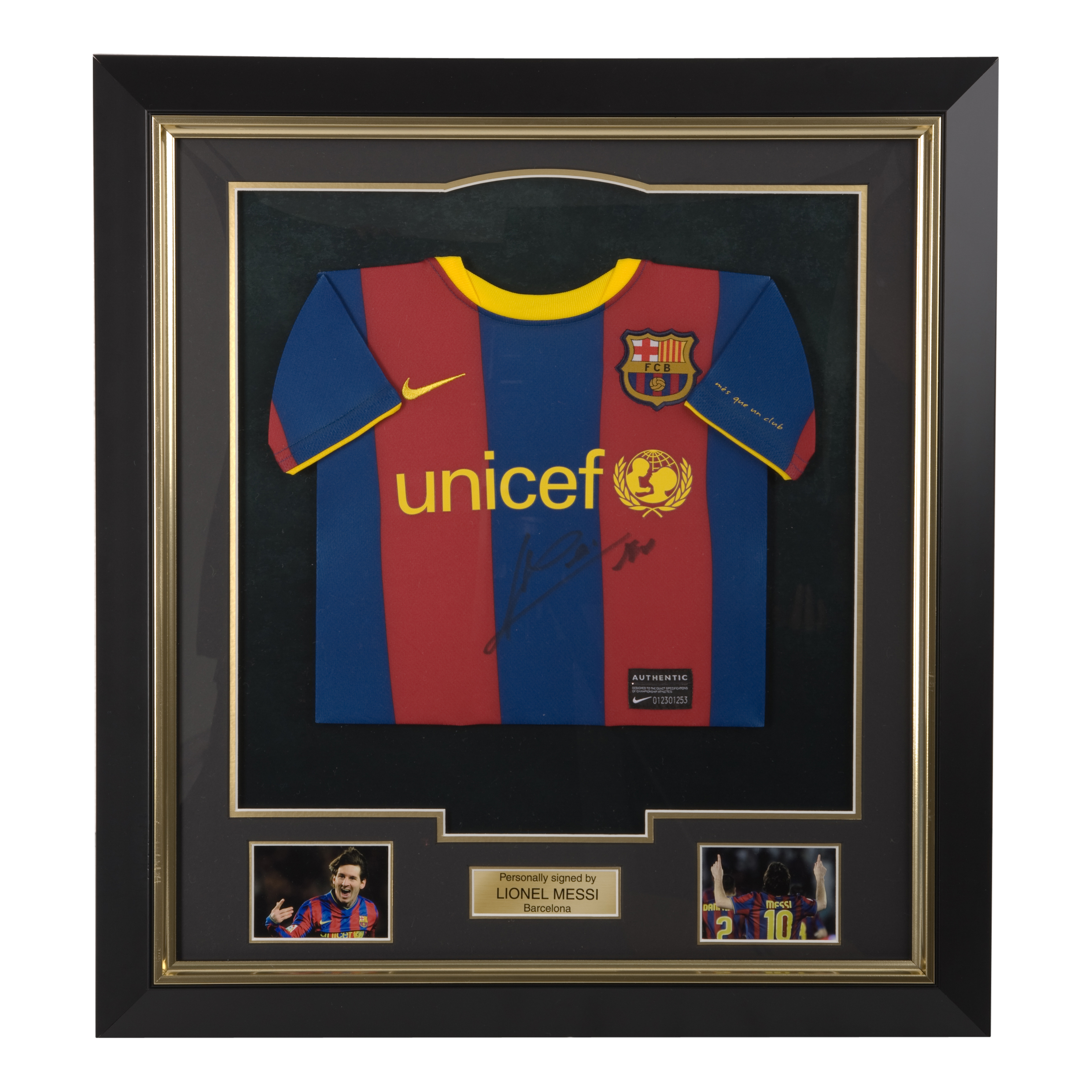 Barcelona Signed Messi Mini Shirt - Framed.