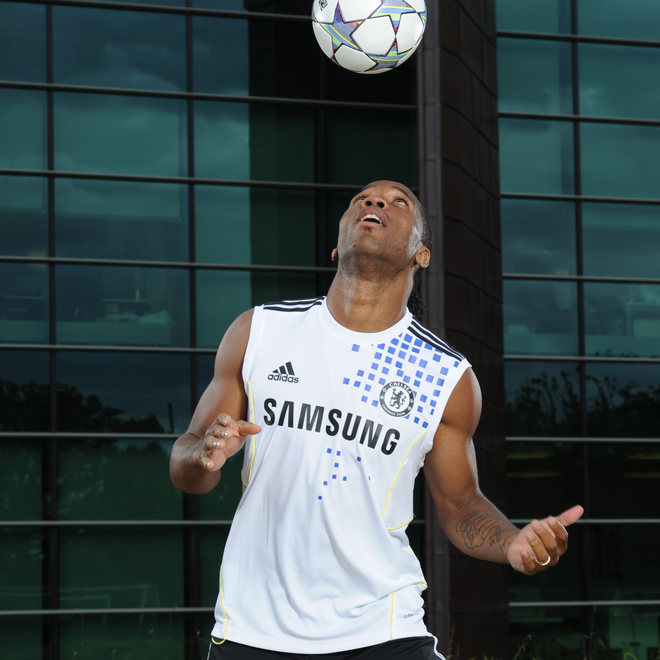 Chelsea Training Sleeveless Jersey WhiteBlackIntense LemonsReflex Blue