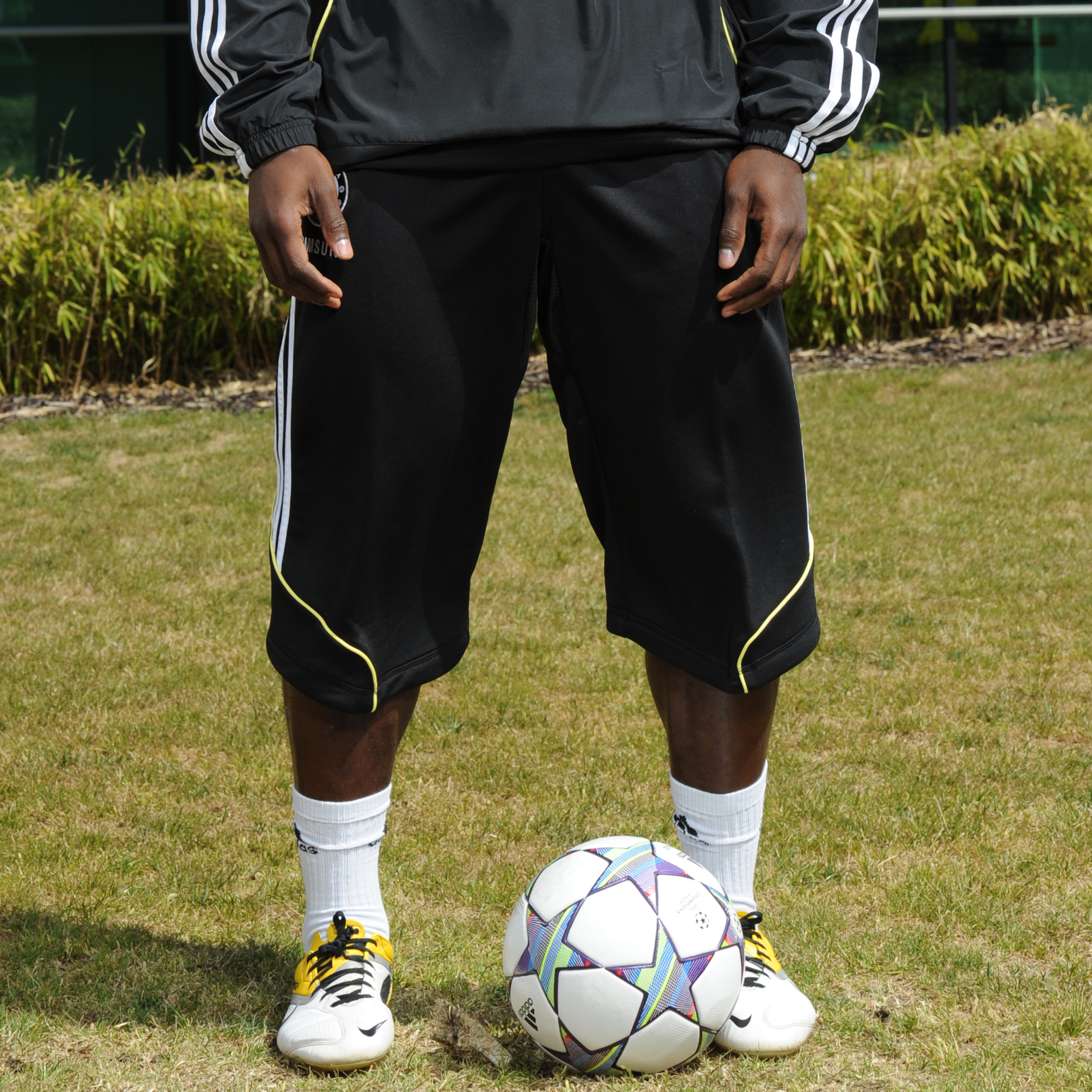 Chelsea Training 34 Pant BlackWhiteIntense Lemons