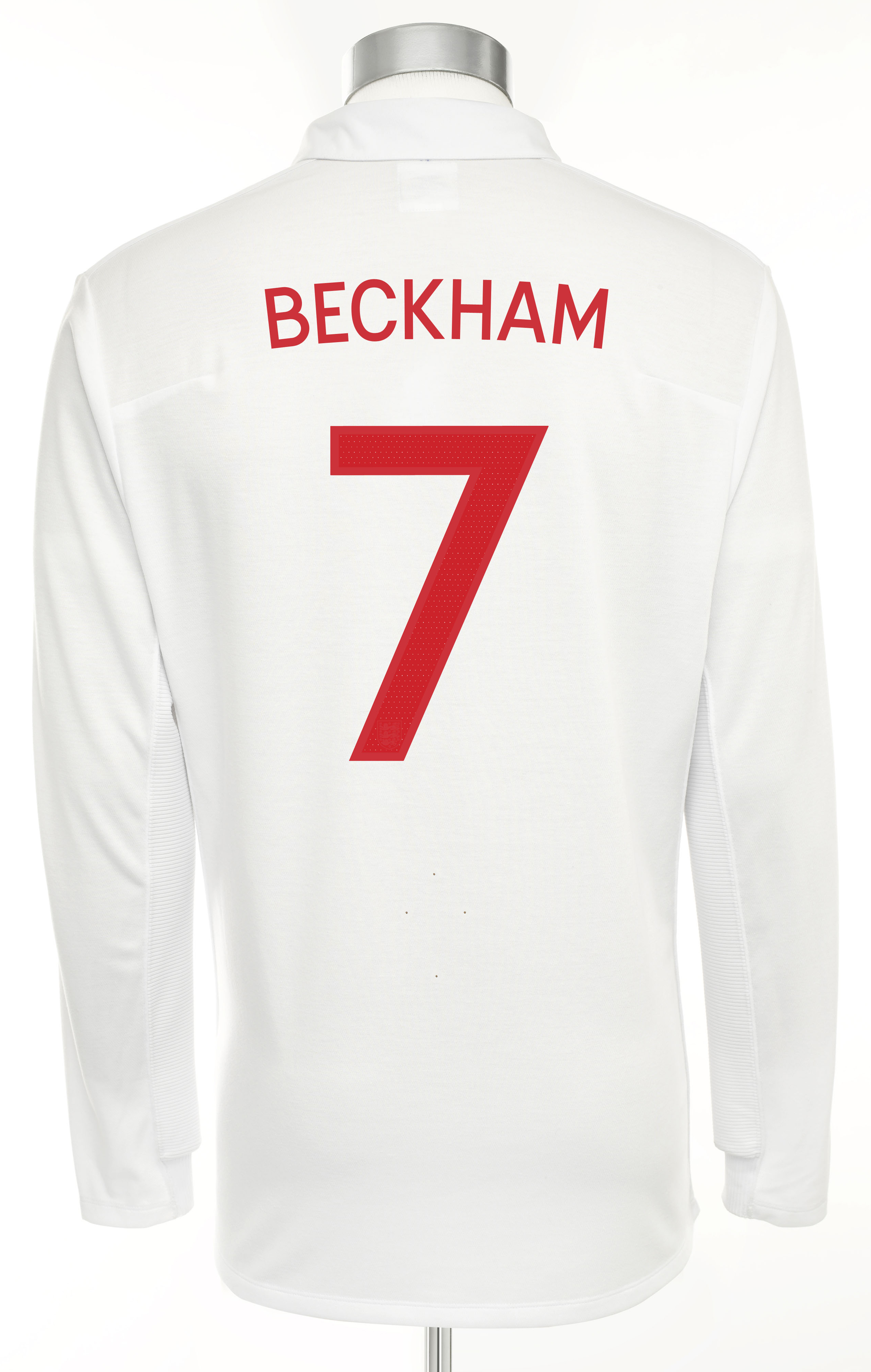 England Home Shirt 2009/10 with Beckham 7 printing - L/S - Kids