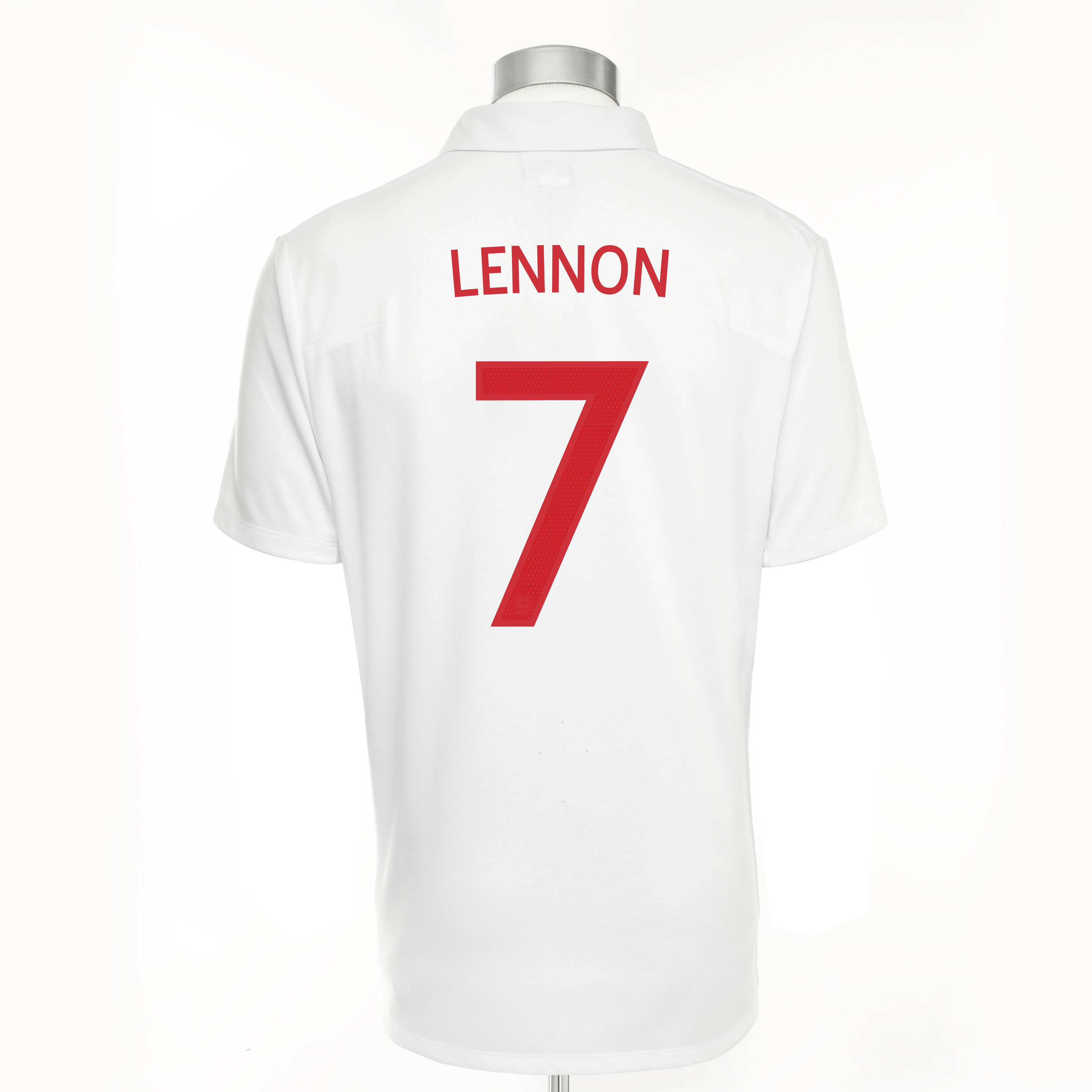 England Home Shirt 2009/10 with Lennon 7 printing - Kids Small Image