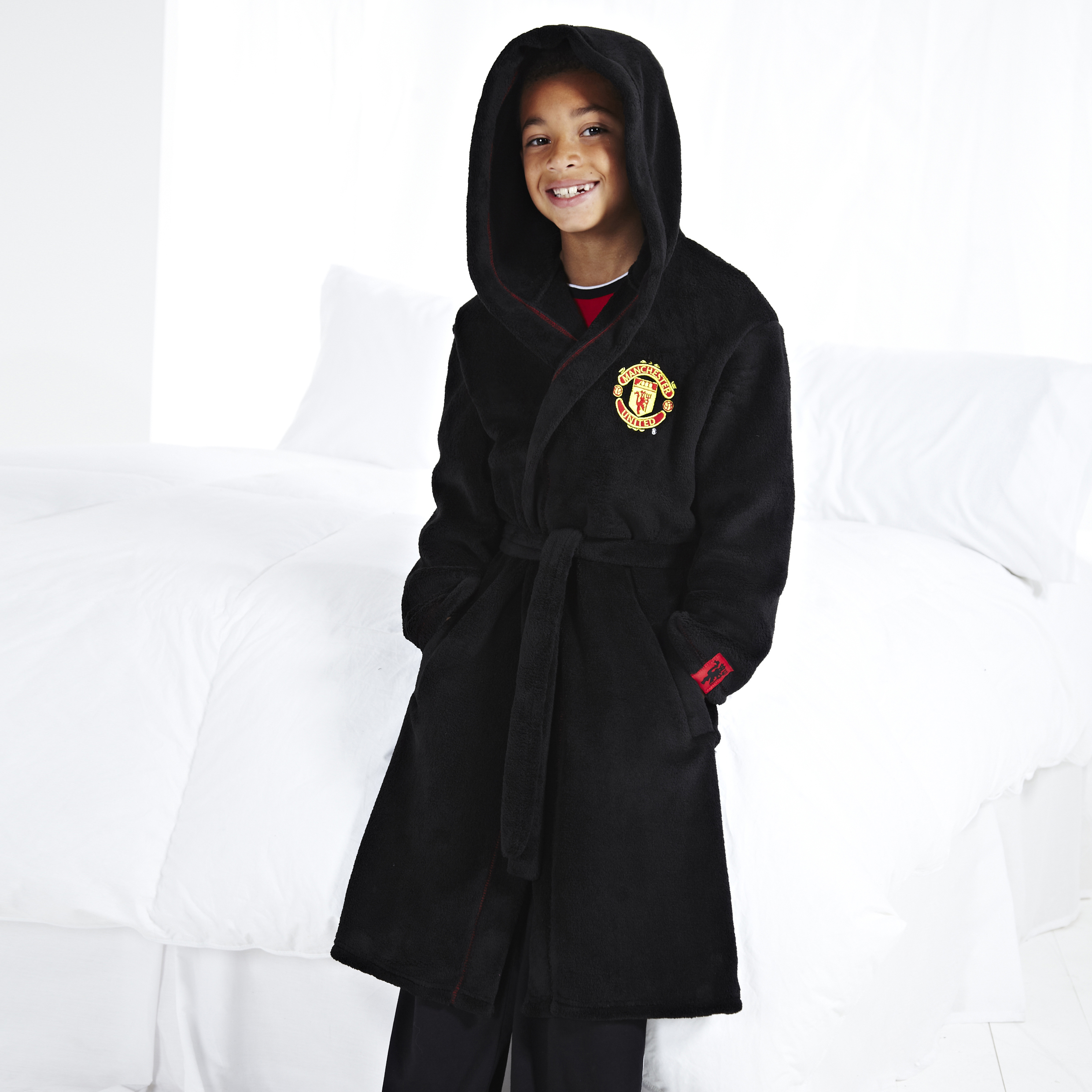 Manchester United Crest Supersoft Robe - Black - Older Boys