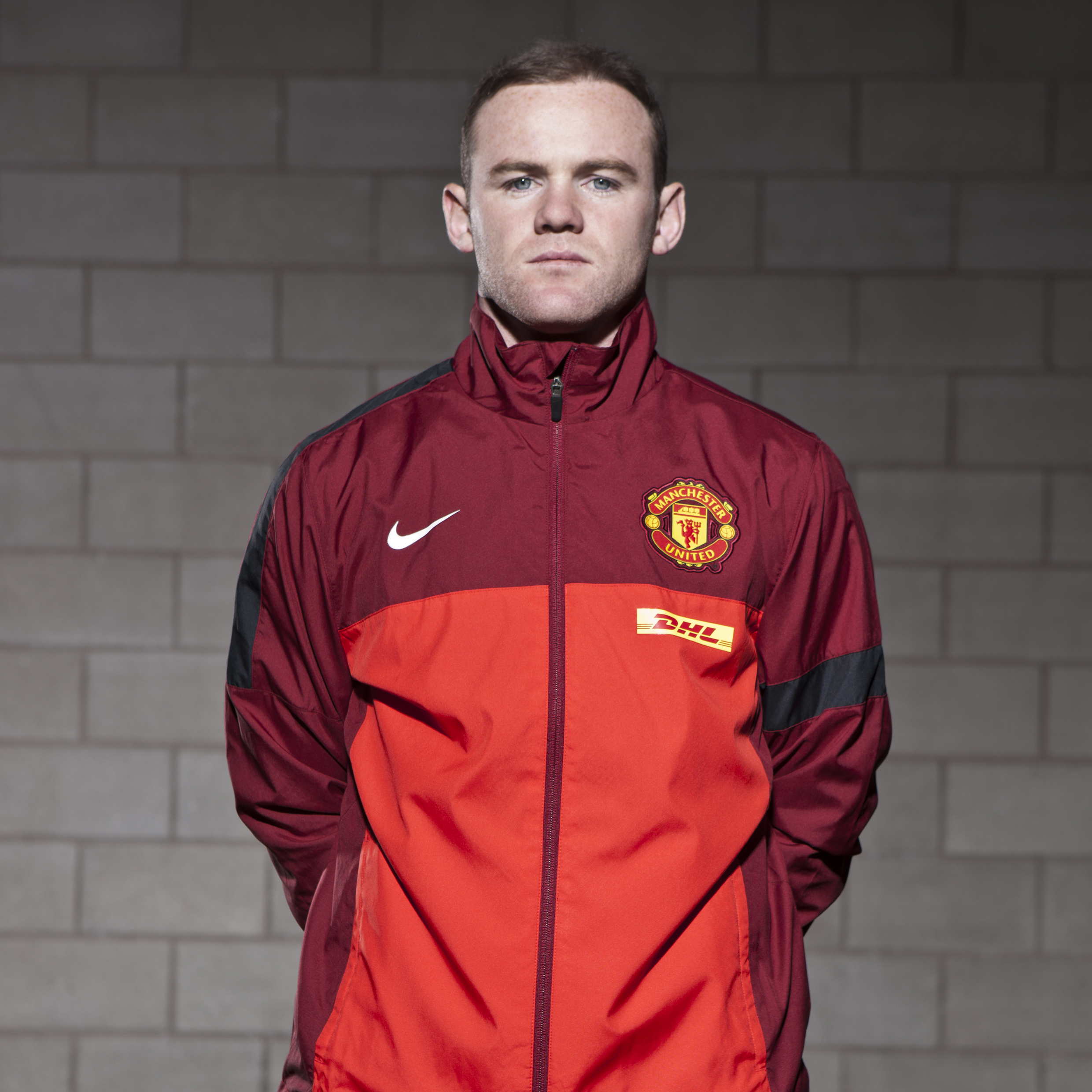 Manchester United Sideline Woven Jacket	Challenge - Red/Team Red/Black/White